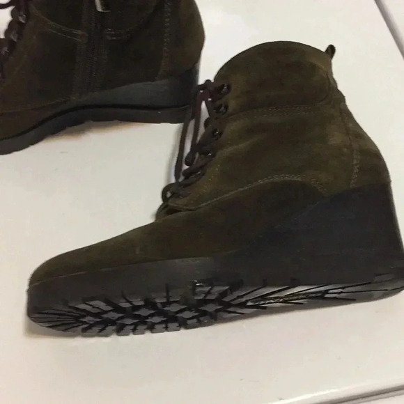 Aquatalia army green suede leather wedge boots - Picture 2 of 10